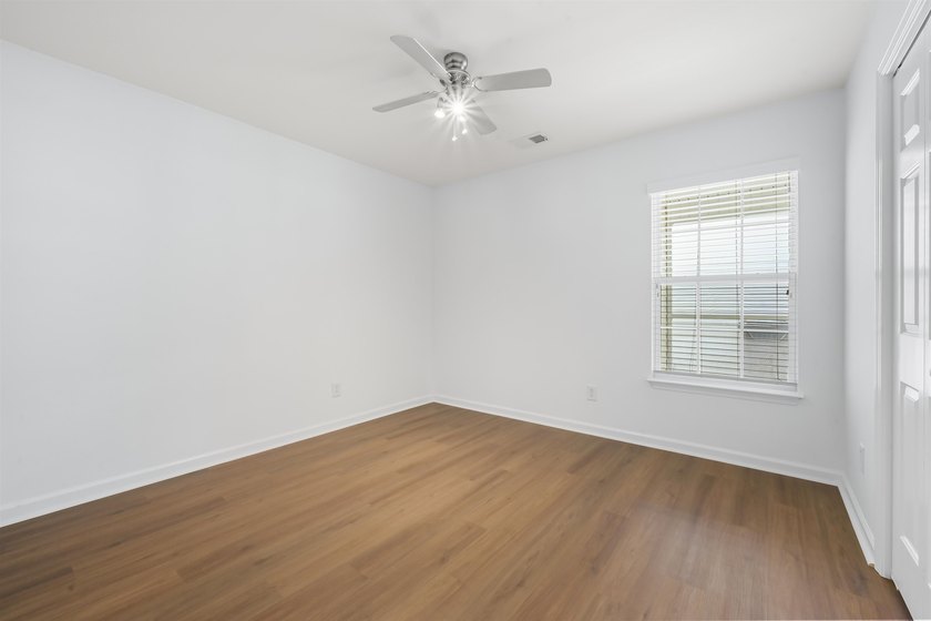 MUST SEE! This beautifully updated, single-level END UNIT - photo 14