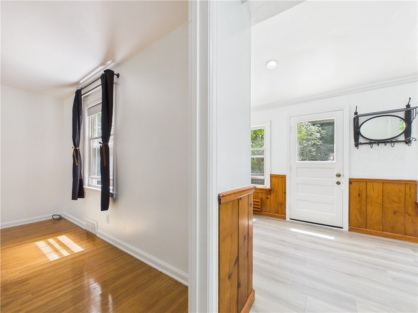 Welcome to this spacious stone-front colonial. Beautiful - photo 20