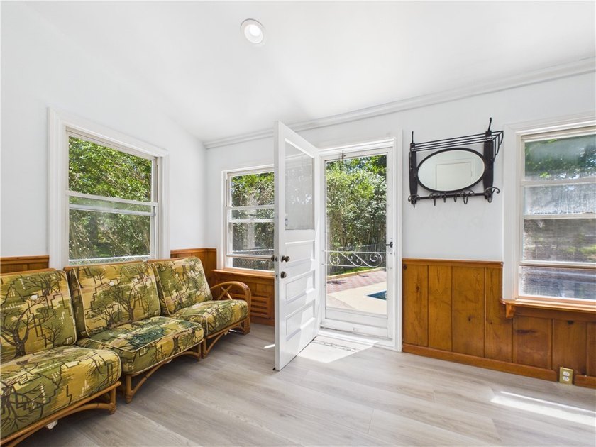 Welcome to this spacious stone-front colonial. Beautiful - photo 21