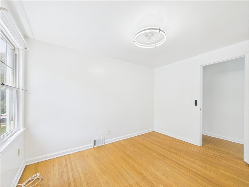 Welcome to this spacious stone-front colonial. Beautiful - photo 26