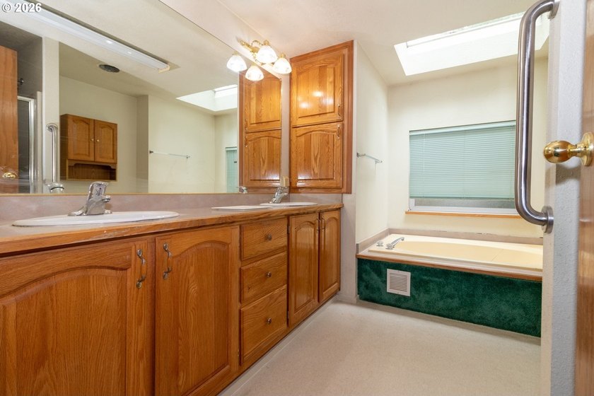 Well Priced! Florentine Estates 55+ gated community. Opportunity - photo 27