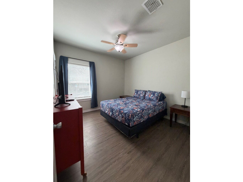 Welcome to easy coastal living in this stand-alone condominium - photo 2