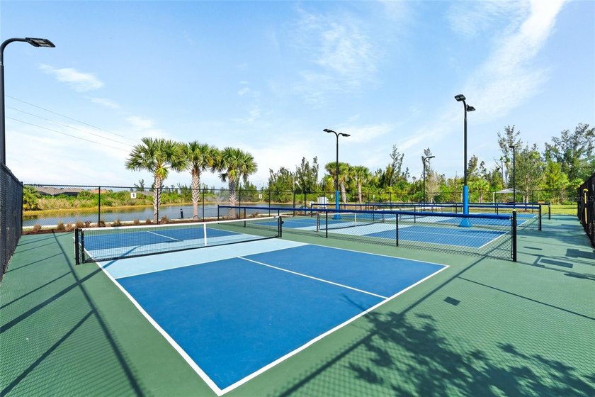 Enjoy lakefront living in the highly desirable gated community - photo 33