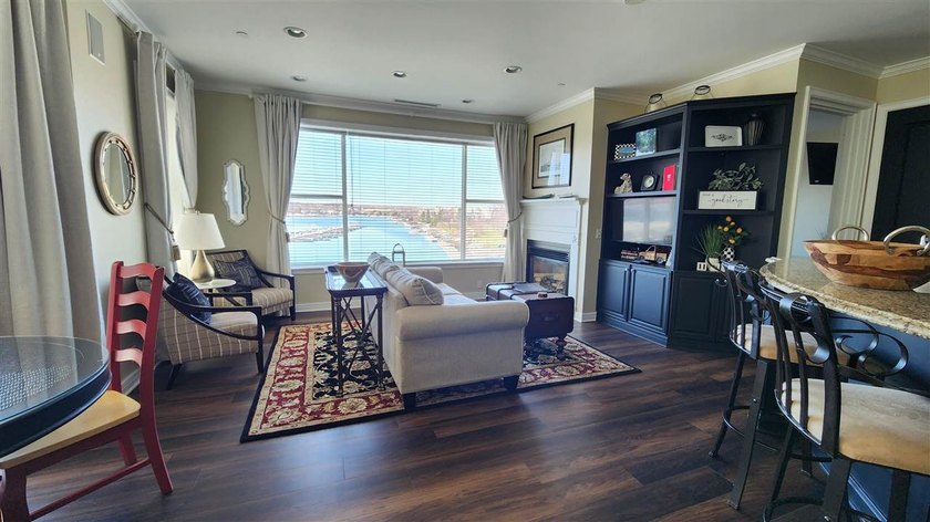 This Bay Harbor condo is perfect for year-round retreats. It - photo 3