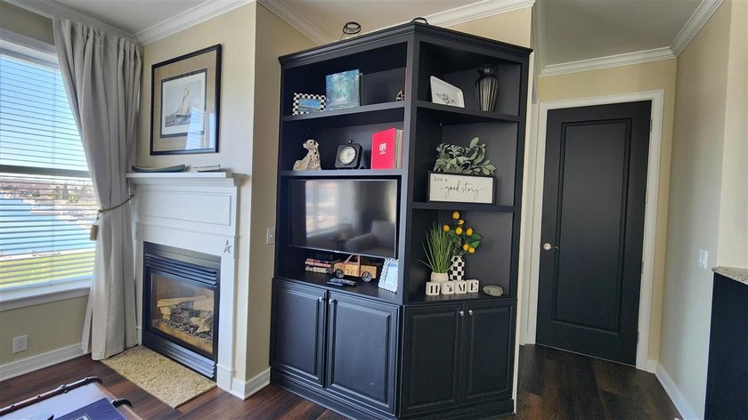 This Bay Harbor condo is perfect for year-round retreats. It - photo 5