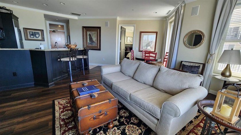 This Bay Harbor condo is perfect for year-round retreats. It - photo 6