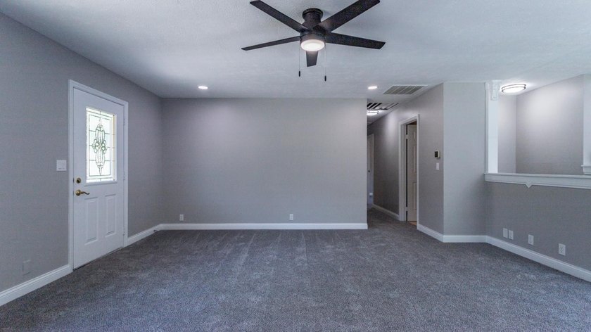 IMMACULATE Ranch on lot with Lake view from several angles! - photo 11