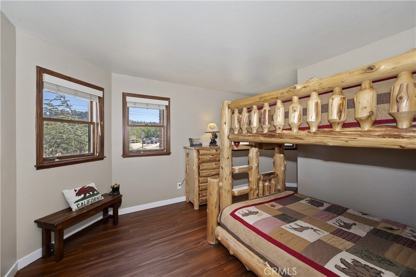 Prime Lower Moonridge location with stunning golf course views ~ - photo 27