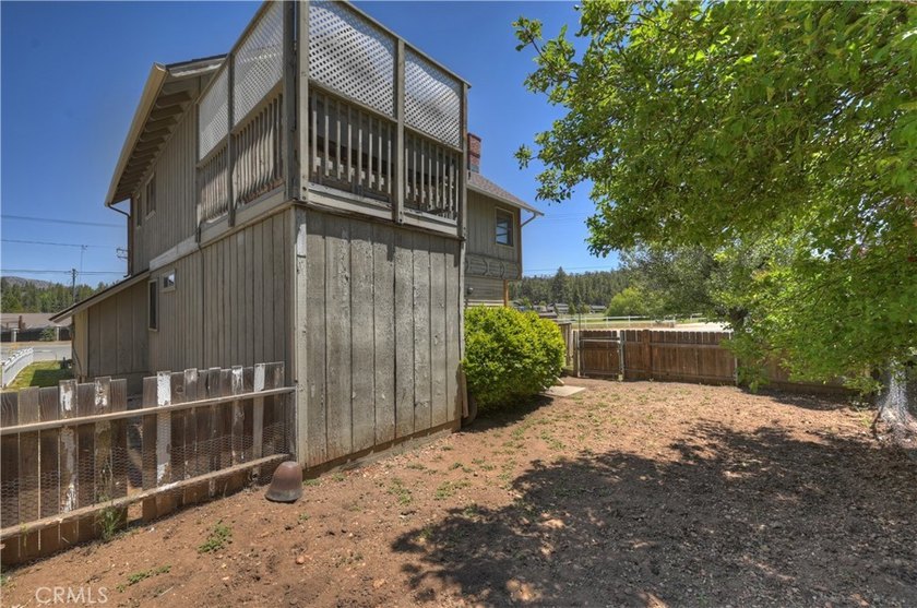 Prime Lower Moonridge location with stunning golf course views ~ - photo 37