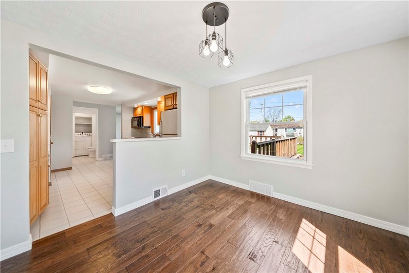 Welcome to 118 Queensboro Rd in Irondequoit - a beautifully - photo 9