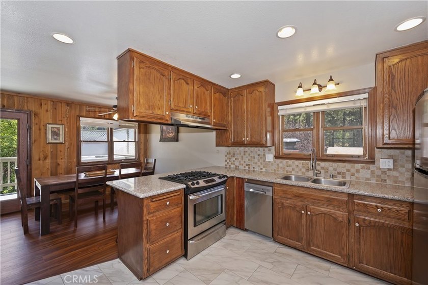 Prime Lower Moonridge location with stunning golf course views ~ - photo 43