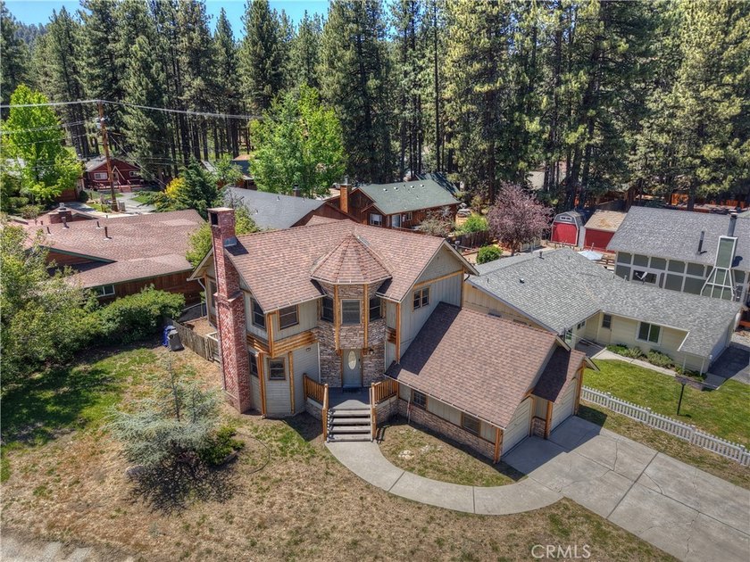 Prime Lower Moonridge location with stunning golf course views ~ - photo 44