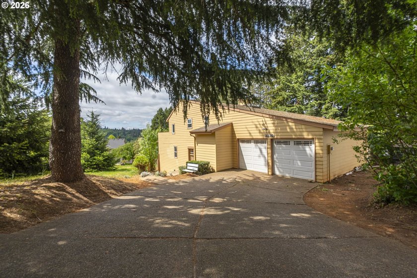4 bed, 2.5-bath home offering 2,386 sq ft of thoughtfully - photo 3