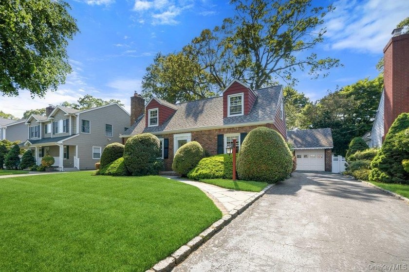 Don't Miss this charming, expanded Cape home featuring 5 - photo 29