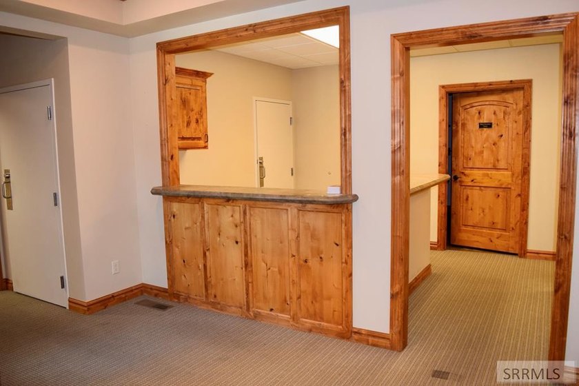 PRIME LOCATION! SPACIOUS! The Building is Located in a busy - photo 42