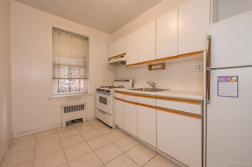 PRICE REDUCTION! MOTIVATED SELLER!! Don't miss this exceptional - photo 8