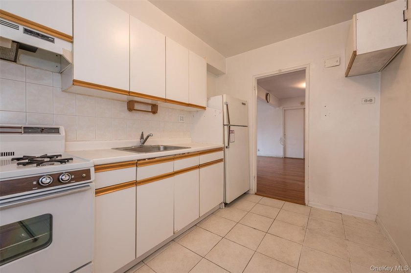 PRICE REDUCTION! MOTIVATED SELLER!! Don't miss this exceptional - photo 9