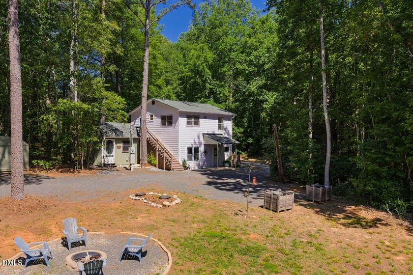 Magical treehouse retreat just minutes from downtown Pittsboro - photo 3