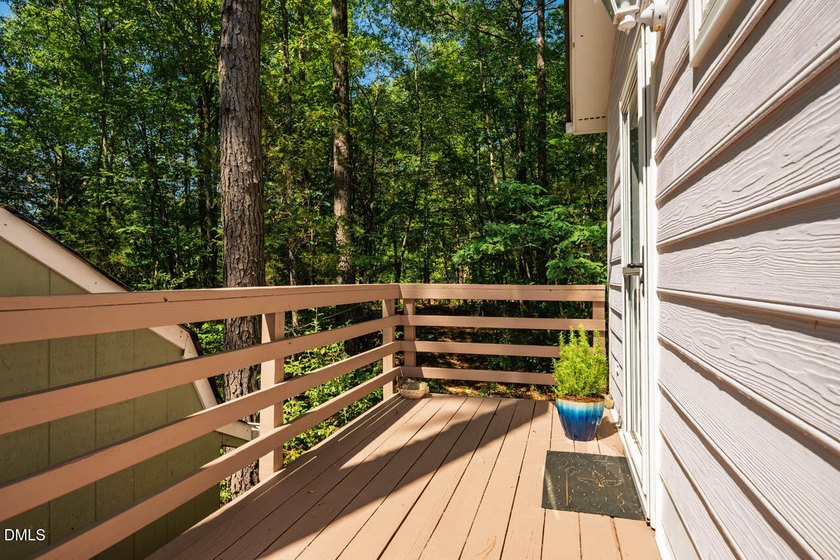 Magical treehouse retreat just minutes from downtown Pittsboro - photo 4