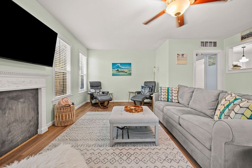 This beautifully renovated home is located in the Del Monte - photo 9