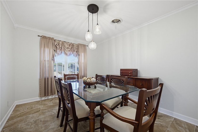 LOCATED in the heart of Portland! This beautifully maintained - photo 7