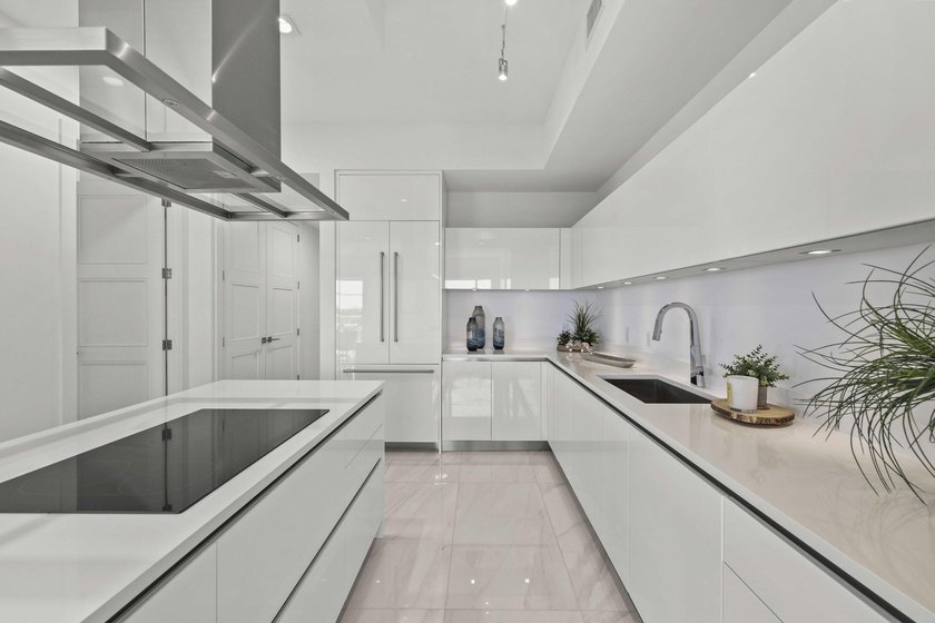 Located in the heart of Downtown Boca, Tower 155 is everything - photo 12