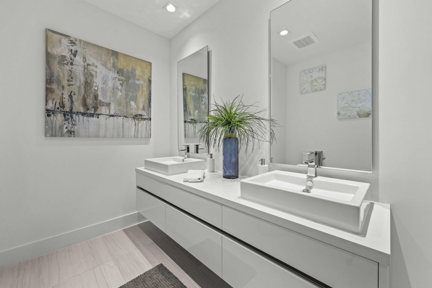 Located in the heart of Downtown Boca, Tower 155 is everything - photo 24