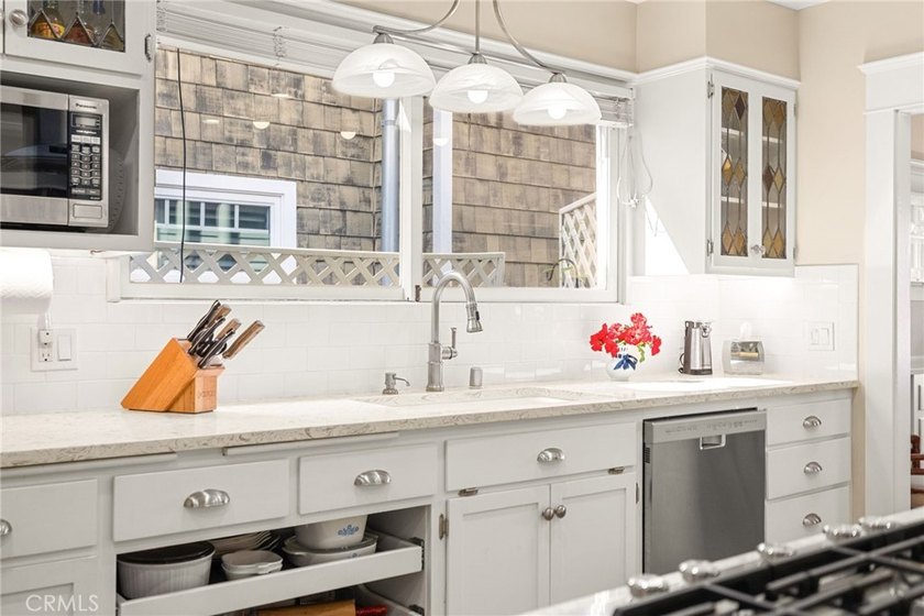 Short Term Lease!! (Available September 1st 2026 to June 30th - photo 27