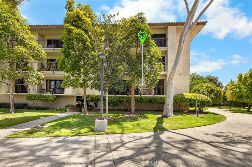 A Rare Find, Turn Key corner unit Condo on the 1st floor and is - photo 41