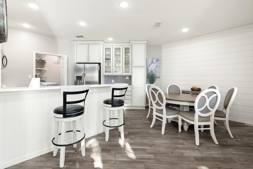 Welcome to 982 Northshore Drive, a beautifully updated townhome - photo 13