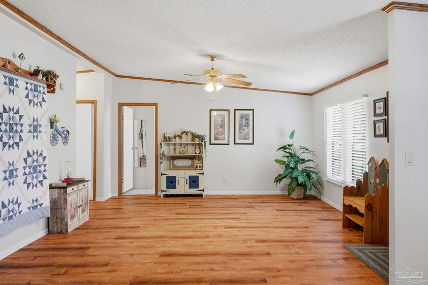 Welcome to 12248 Ailanthus Dr, a spacious and well-maintained - photo 9