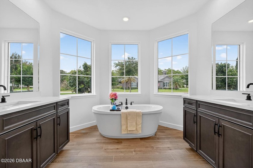 Virtually Staged. Built in 2021, this stunning ABD Wyndham Open - photo 24