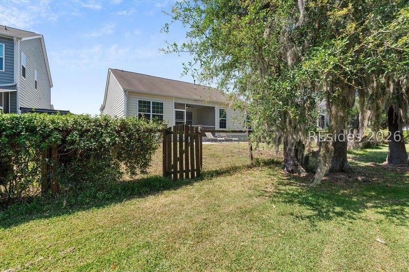 Ready for you to home. Settle into this wonderful 3 bedroom, 2 - photo 26