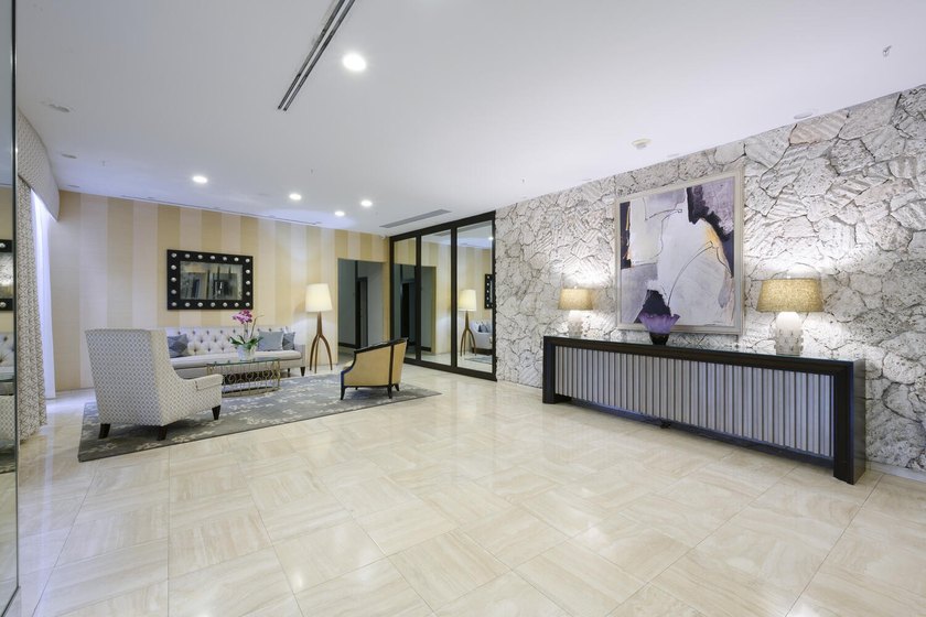 Beautiful 3 bedroom 3 full bath unit with Amazing Panoramic - photo 34