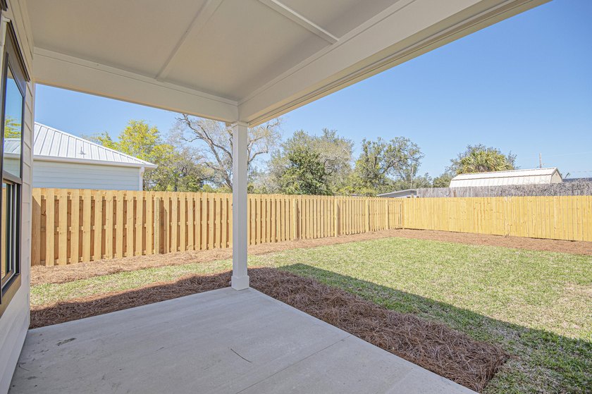 Step into this semi-custom home beautifully designed with plenty - photo 45