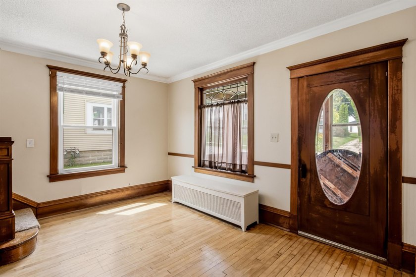 With a little TLC, this 4 bedroom, 1.5 bath home could be - photo 11