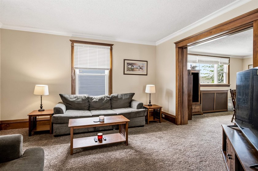 With a little TLC, this 4 bedroom, 1.5 bath home could be - photo 13