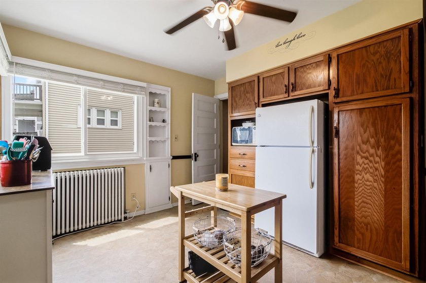 With a little TLC, this 4 bedroom, 1.5 bath home could be - photo 21