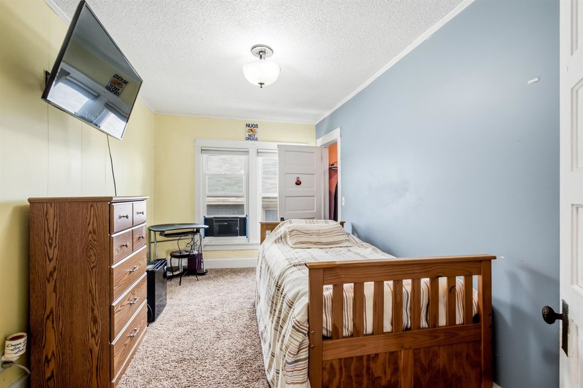 With a little TLC, this 4 bedroom, 1.5 bath home could be - photo 29