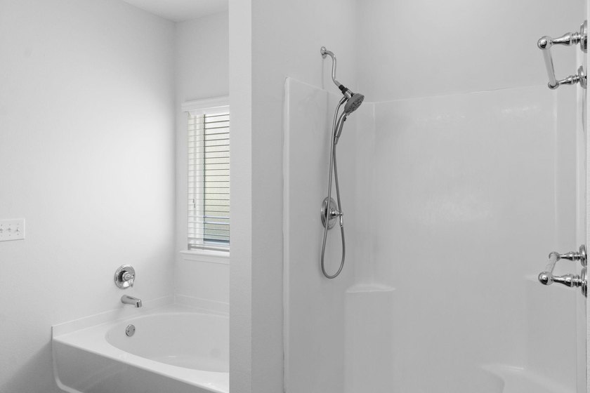 Fantastic home! Affordably priced to sell. This home has so much - photo 31