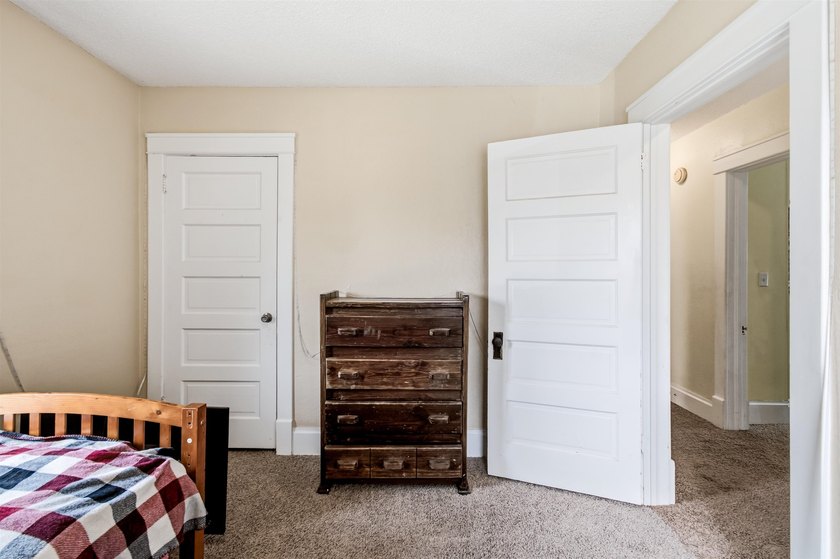 With a little TLC, this 4 bedroom, 1.5 bath home could be - photo 32