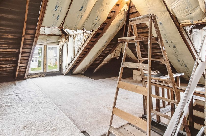 With a little TLC, this 4 bedroom, 1.5 bath home could be - photo 37