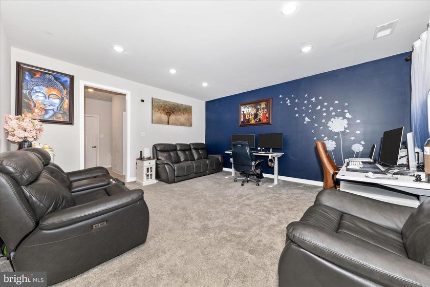 Price Reduction - Priced to SELL! Welcome to 6110 Stonecat Ct in - photo 3