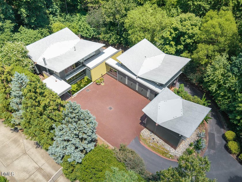 Designed by renowned North Carolina Modernist architect Bill - photo 16