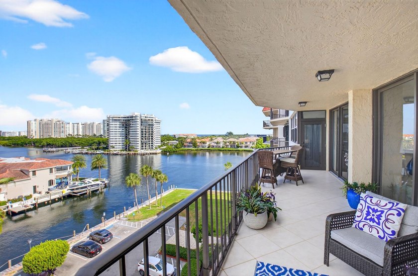 Wake up to breathtaking Intracoastal views from this upgraded - photo 25