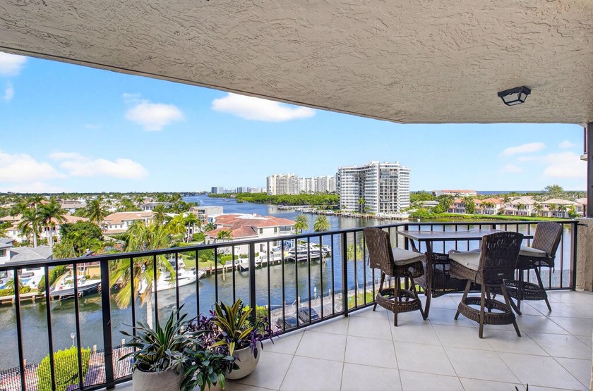 Wake up to breathtaking Intracoastal views from this upgraded - photo 26