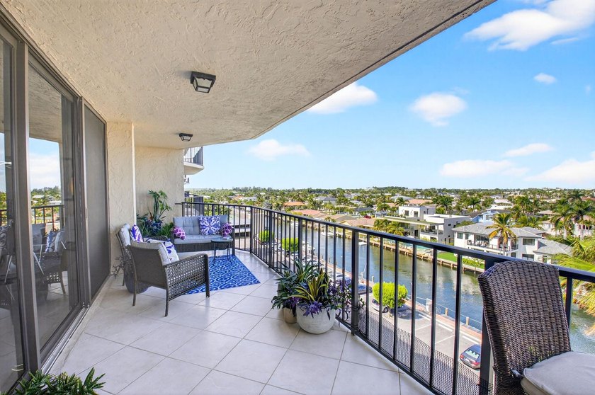 Wake up to breathtaking Intracoastal views from this upgraded - photo 29