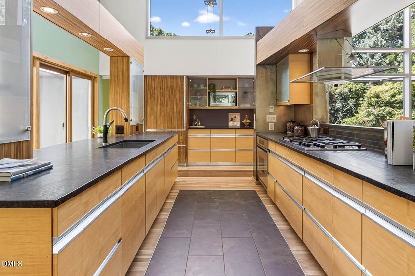Designed by renowned North Carolina Modernist architect Bill - photo 33