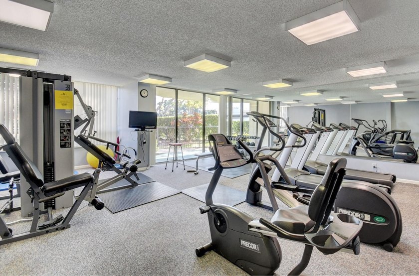 Wake up to breathtaking Intracoastal views from this upgraded - photo 34