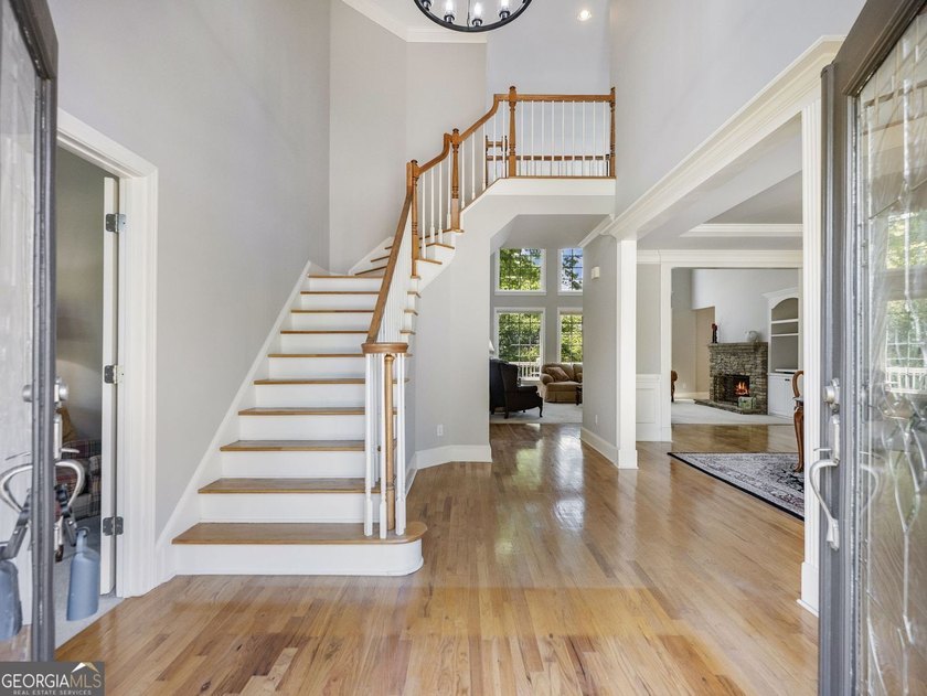 Some homes check boxes. Others make you want to stay awhile - photo 4